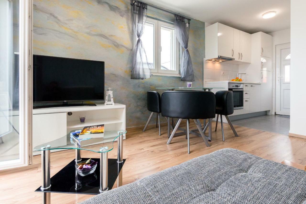 Boutique Wind Rose Apartment by the beach Podstrana Extérieur photo
